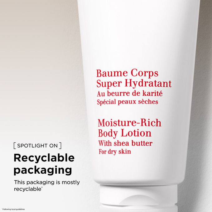 Packshot av Clarins &aring;terfuktande sortiment, utformat f&ouml;r att ge anv&auml;ndare en perfekt kombination f&ouml;r en hudv&aring;rdande rutin.