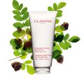 Exfolierande kroppsskrubb f&ouml;r en sl&auml;t hud