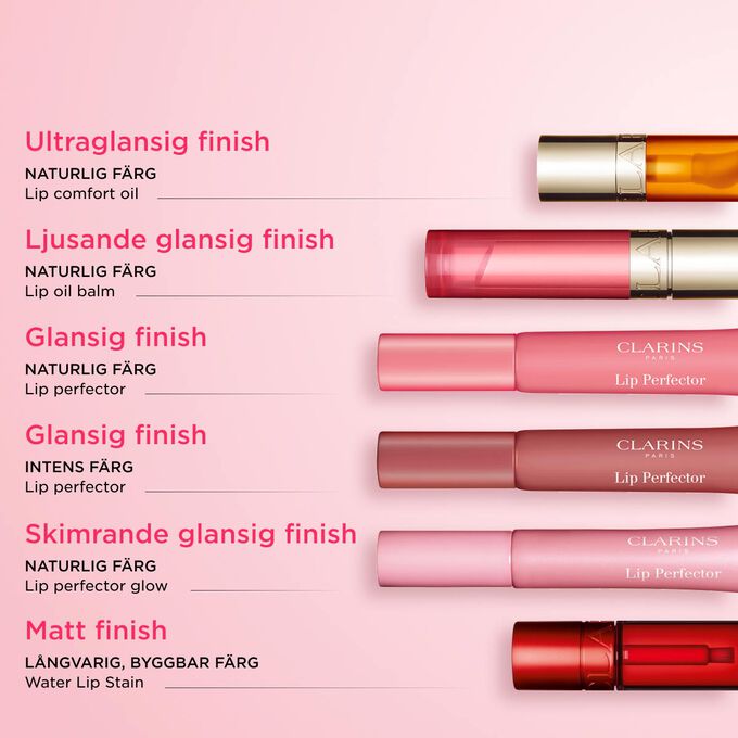 Clarins m&aring;ste-ha l&auml;pprodukter: Lip Oil, Lip Balm, Lip Stain och Lip Perfector f&ouml;r naturlig f&auml;rg, komfort och l&aring;ngvarig glans.